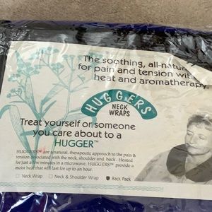 New in package. Huggers Back Pack   Moisture Heatable Wrap.